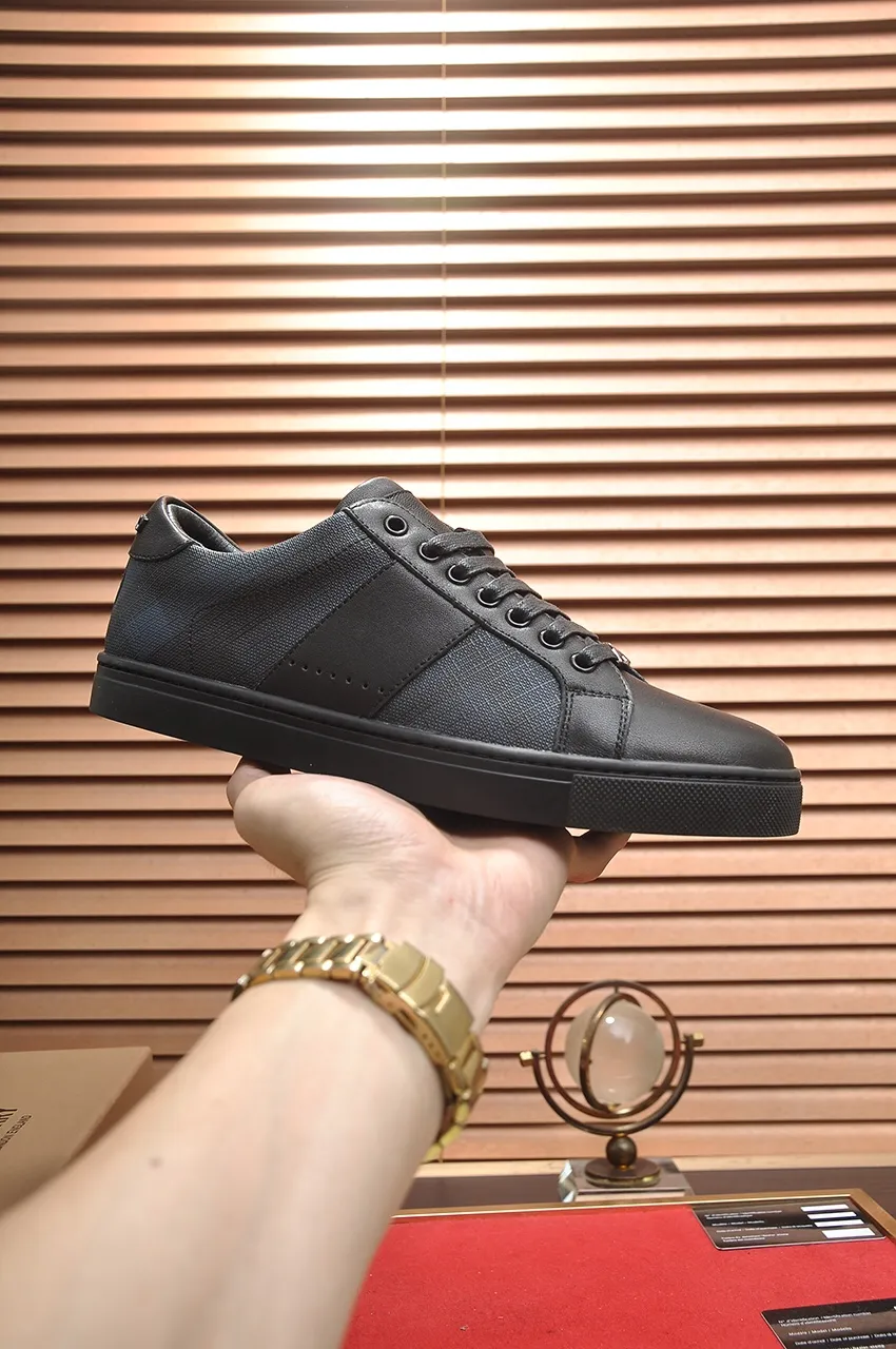 Men's shoes💰480💶[Burberry] (cowhide lining) classic low-top sneakers｜Imported cowhide with classic plaid fabric｜Cow leather lining｜Original outsole｜Fine workmanship and comfortable to wear Size: 38-44 (customized at 45)